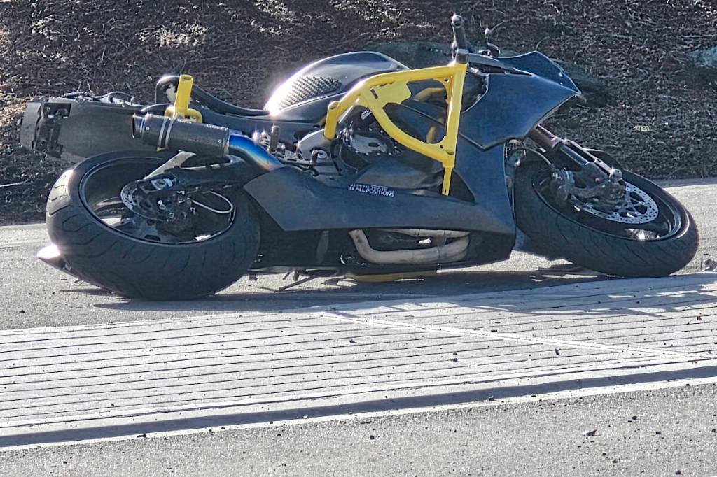 Motorcycle Crash on Fraser Highway: Police Investigate