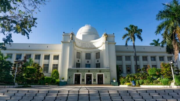 Cebu Capitol Implements 4-Day Workweek to Save Energy