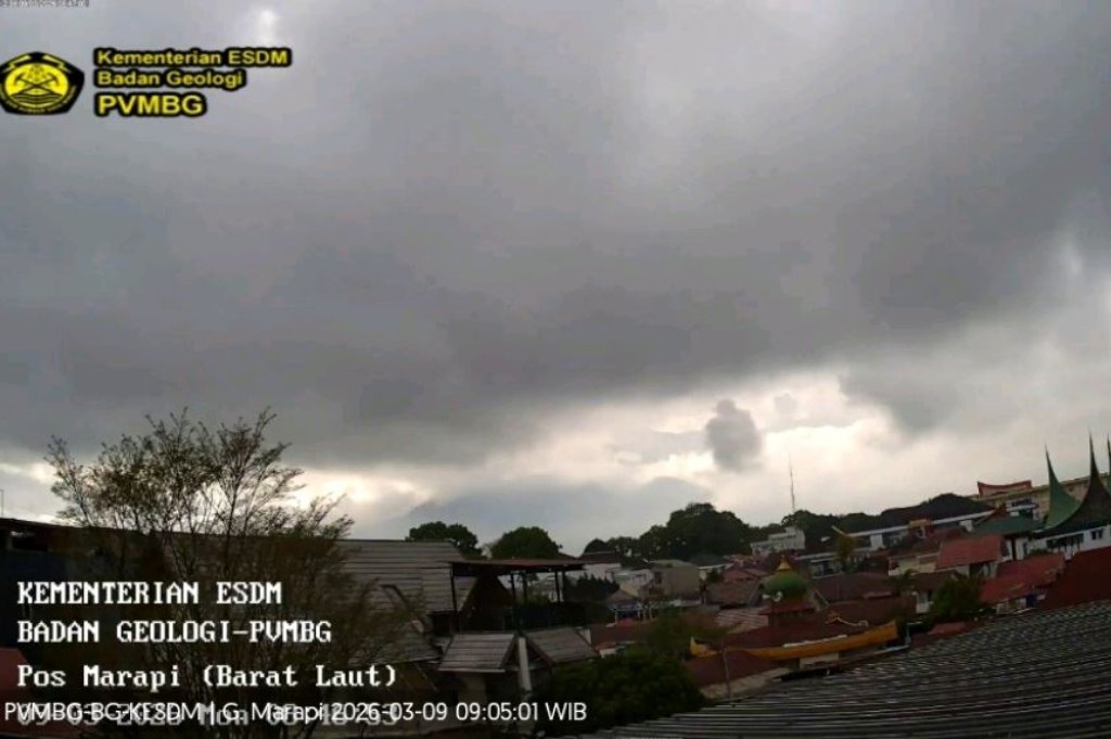 Gunung Marapi Volcano Erupts in Indonesia, Spewing Ash 1.6km High