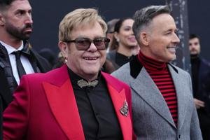 Elton John to Receive Glenn Gould Prize in Toronto: Ticket Information