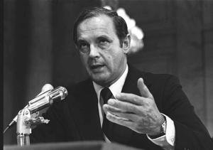 Alexander Butterfield, Nixon Aide Who Revealed Watergate Tapes, Dies at 99