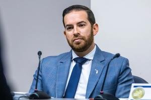 Florida Budget Negotiations Extend Beyond Deadline