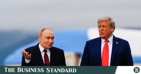 Oil Prices Surge After US-Israeli Strike on Iran, Talks of Easing Russian Sanctions Emerge