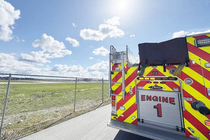 Plane Crash at Pitt Meadows Airport: Runway Closure and Injury - Analysis & Future Outlook