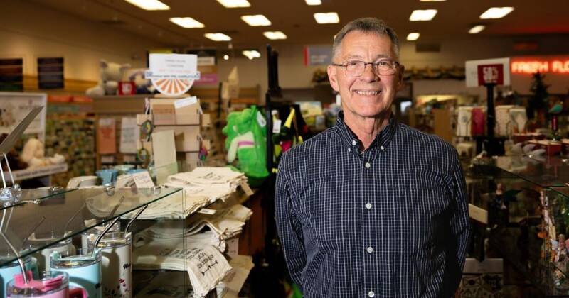 Helena Hallmark Owner Retires After 46 Years: A Legacy of Service