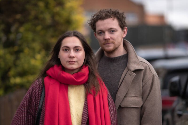 How a Camera Without a Viewfinder Can Improve Your Portrait Photography