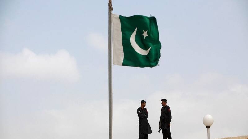 Pakistan Textbook Shortage: Education Crisis in Hafizabad Explained