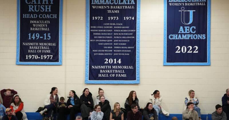 Women's Basketball History: How Pioneer Teams Paved the Way for Today's Stars