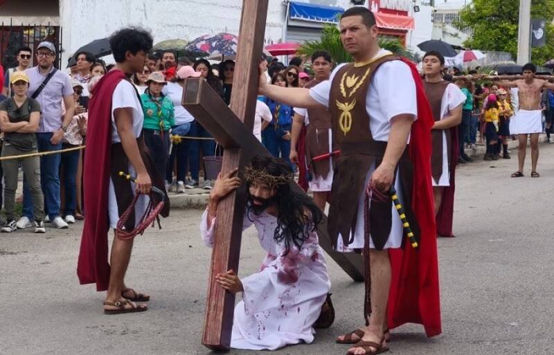 Religious Festivities in Mérida Draw Crowds: Why It Matters