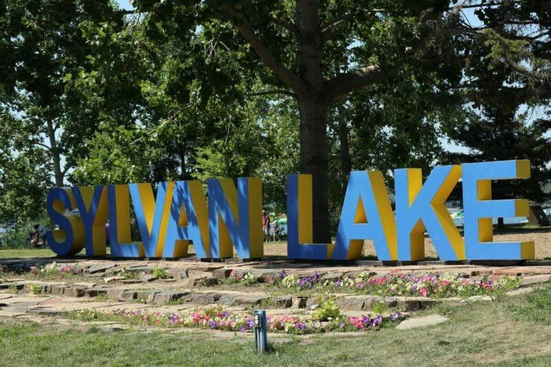 Sylvan Lake Stays a Town: What it Means for Residents and Alberta