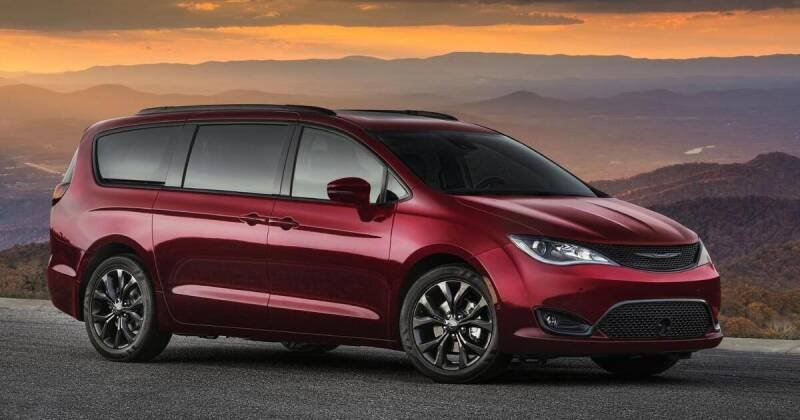 Chrysler Recalls Minivans in Canada: Airbag Concerns Explained