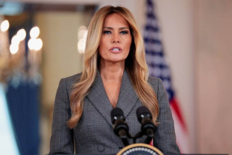 Melania Trump Denies Epstein Link: Why It Matters