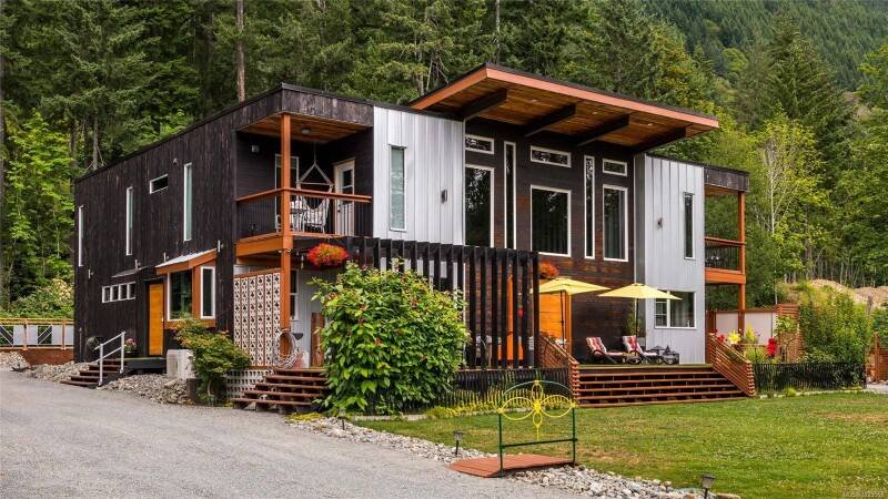 Unique Container Home on Vancouver Island Listed Under $2M: A Modern Lakeside Dream