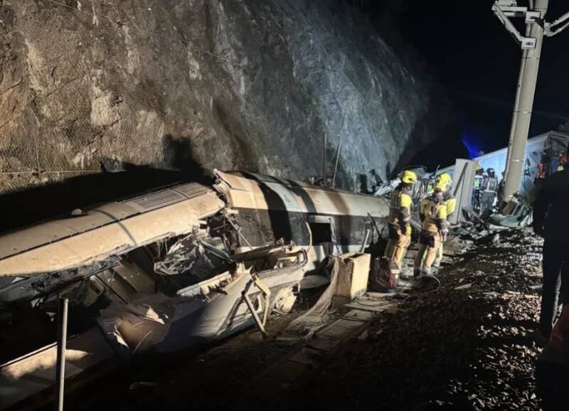 Spain High-Speed Rail Traffic Plummets After Adamuz Disaster: Analysis & Future