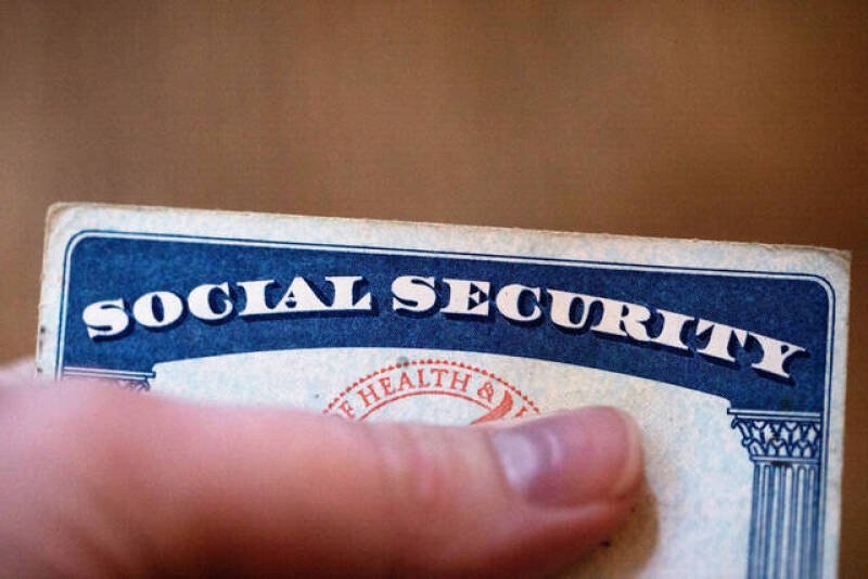 Social Security Crisis Looms: Will Benefit Cuts Devastate Retirees?