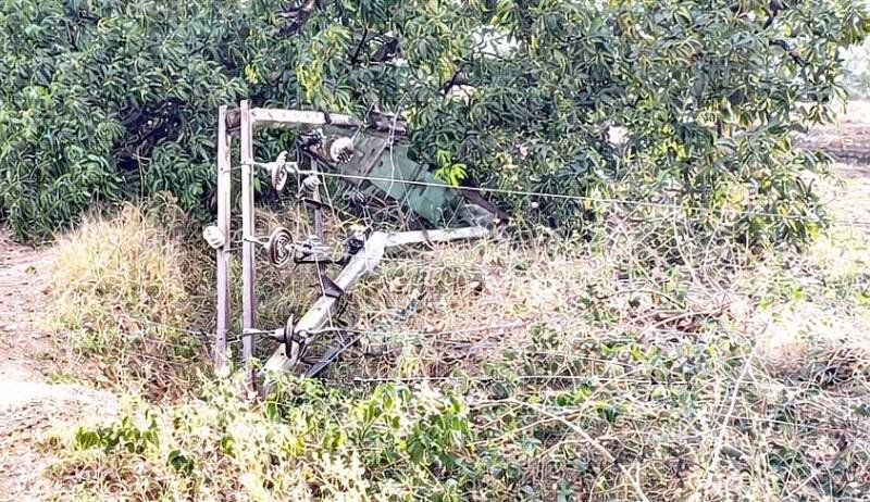 Power Outage Crisis in MP: Farmers Struggle as Electricity Poles Remain Unrepaired