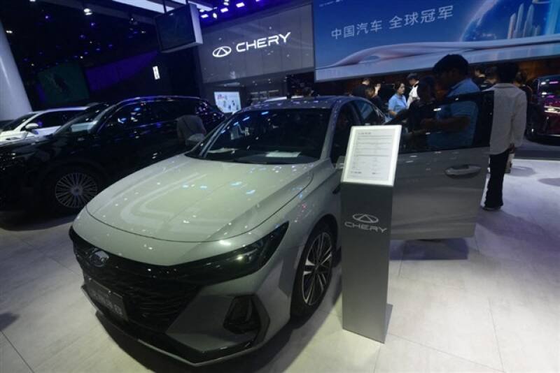 China's Solid-State Battery Breakthrough: A Game Changer for EVs?