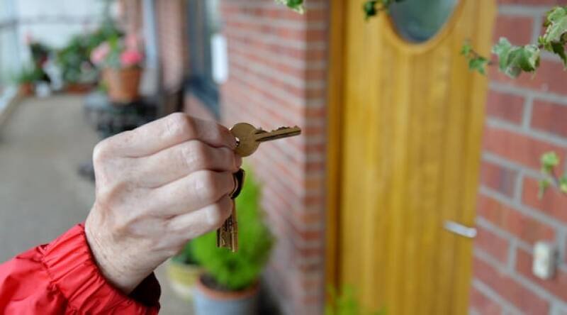 Emergency Accommodation Crisis: Former Direct Provision Residents Seek Housing