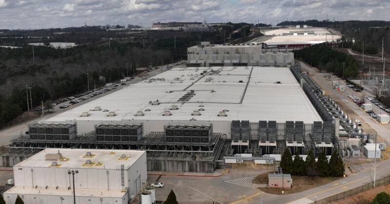 AI Energy Use, Email Spam, and Trump: Jim Ross's Take and What It Means for You