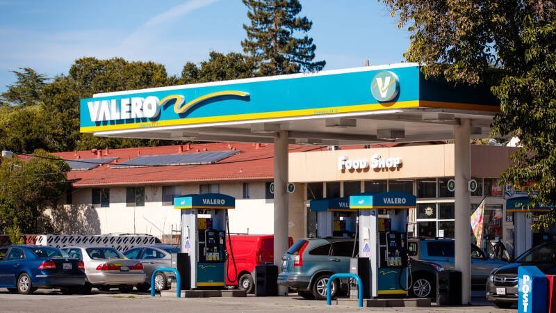 Who Owns Valero? Understanding the Ownership and Impact of This Major Gas Station Brand