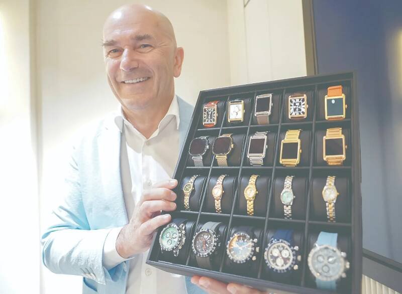 Ice-Watch Targets Men with Affordable Bewatch Chrono Line: Analysis & Future Outlook