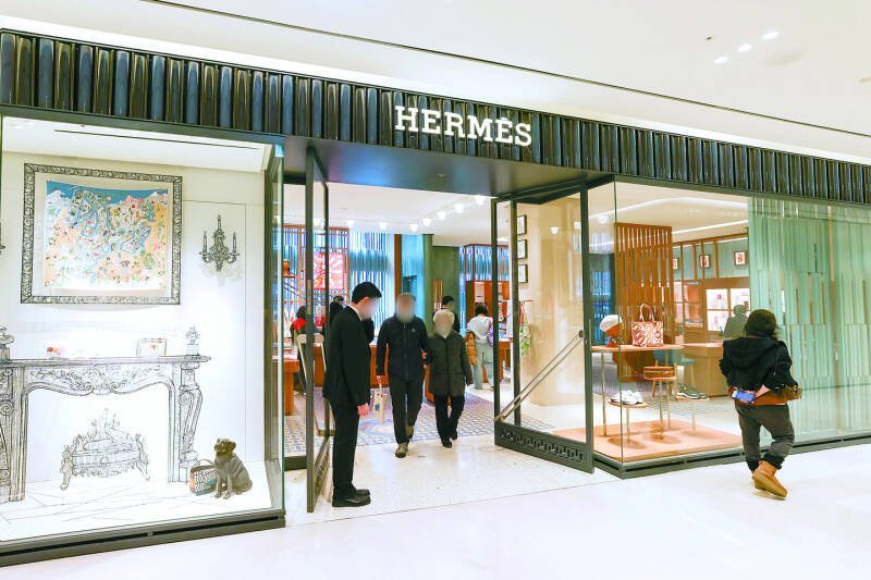 South Korea's Economy: Luxury Boom and Budget Buys Signal a Divided Consumer Market