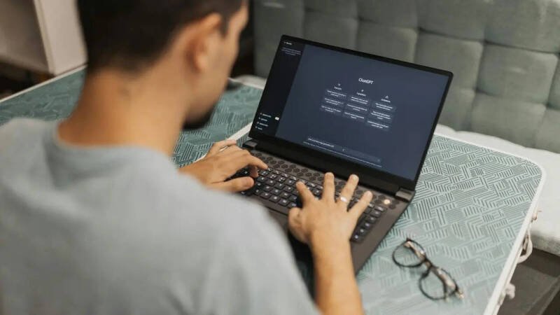 5 AI Tools to Simplify Your Daily Life: Beyond the Hype