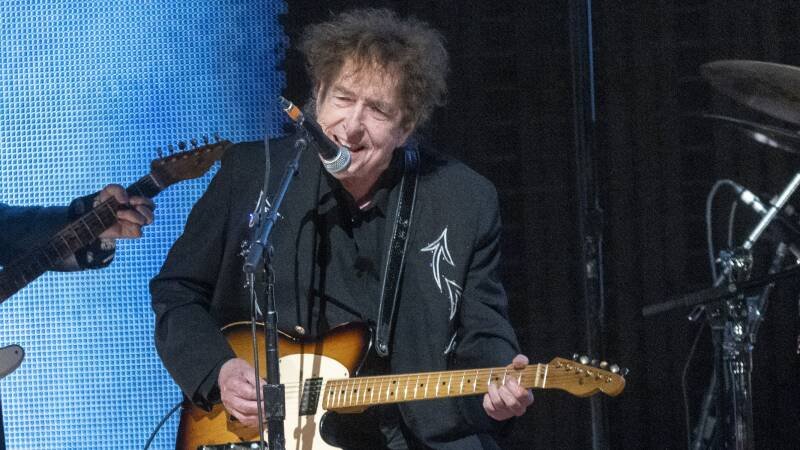 Bob Dylan Extends 'Rough and Rowdy' Tour into 2026: What It Means