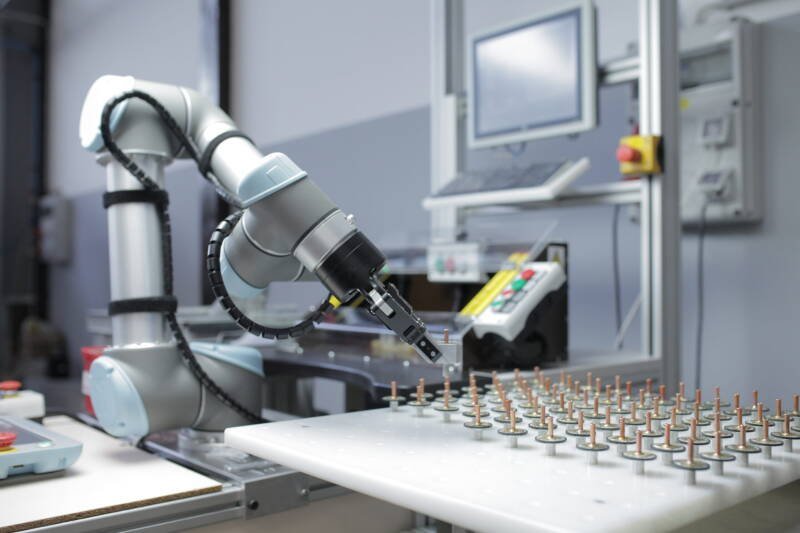 Flex and Teradyne Expand Automation Partnership: What It Means for Manufacturing