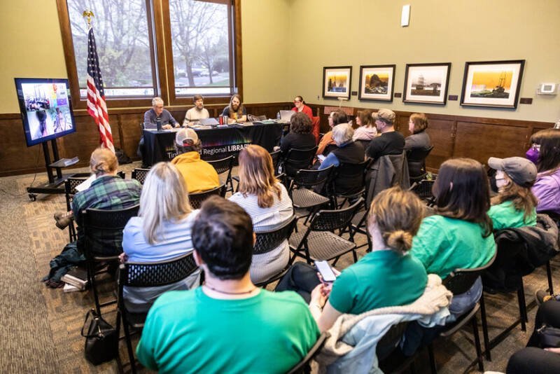 Timberland Library Faces Deficit, Trustee Alleges Threats: What's Going On?