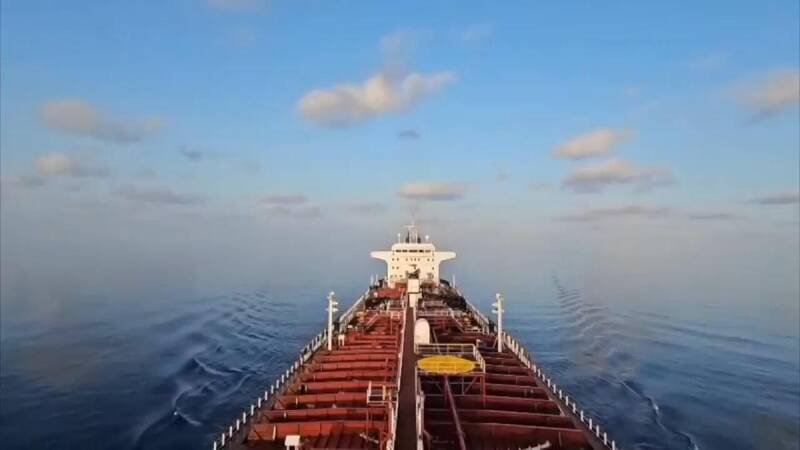 Life Aboard an Iraqi Oil Tanker During Regional Tensions: A Close Look
