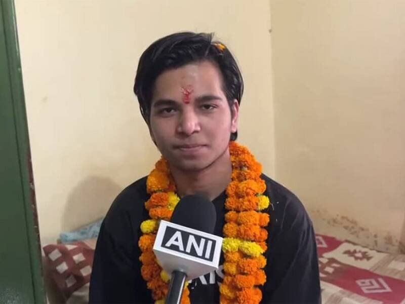 Rishikesh Student Aryan Achieves Top Rank in Uttarakhand Board Exams