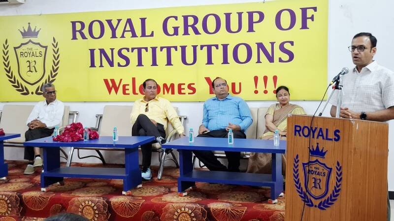 Skill Development vs. Degrees: IAS Officer Highlights New Opportunities