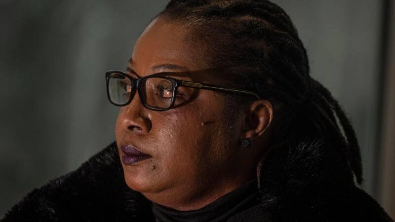 Trump's Immigration Battle: Supreme Court, Deportation, and Judicial Power