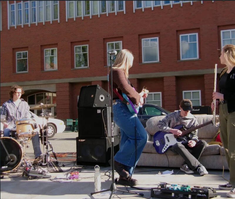 Couch Concert Rocks Washington State University: Local Music Scene Thrives